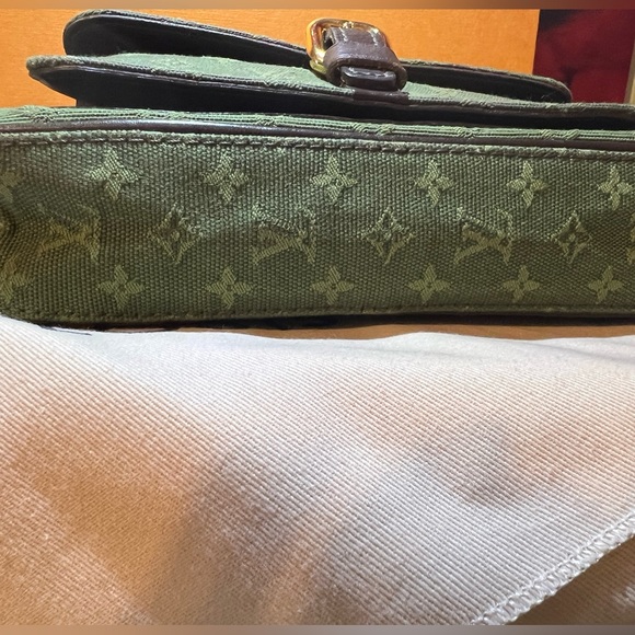 Louis Vuitton Juliette MM Monogram Mini Canvas Handbag - Picture 7 of 13